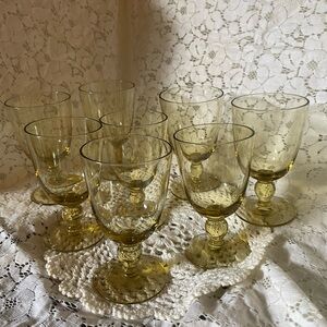 Elegant Amber Wine Glass Set